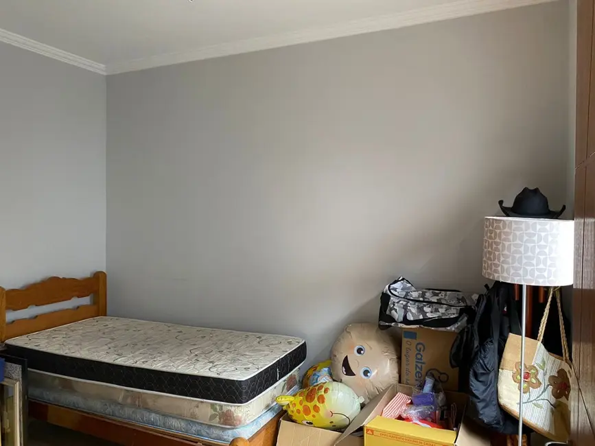 Foto 8 de Casa com 5 quartos à venda, 250m2 em Parque das Nações, Pindamonhangaba - SP