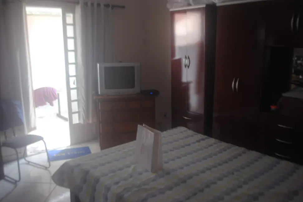 Foto 6 de Sobrado com 5 quartos à venda em Cooperi, Guaratingueta - SP