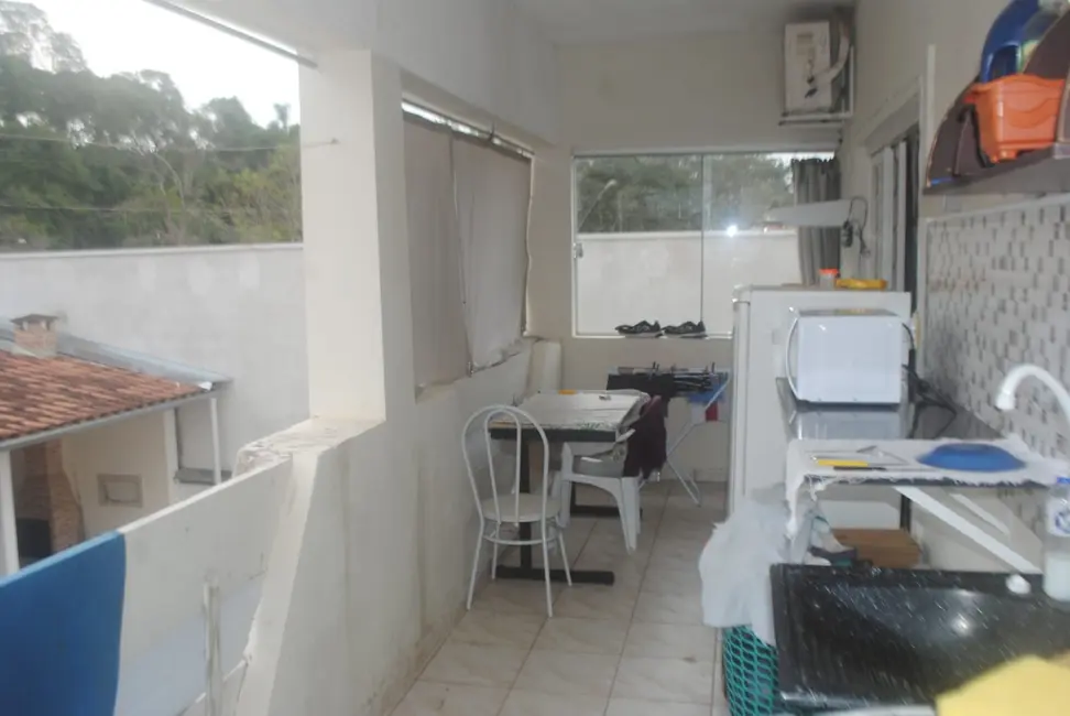 Foto 8 de Sobrado com 5 quartos à venda em Cooperi, Guaratingueta - SP