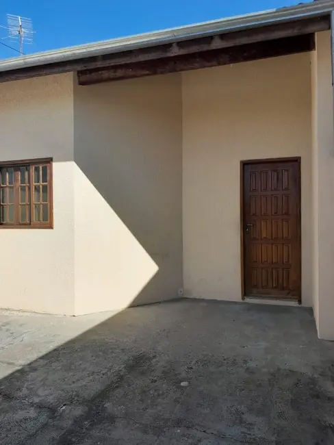 Foto 2 de Casa com 2 quartos à venda, 78m2 em Residencial Mantiqueira, Pindamonhangaba - SP