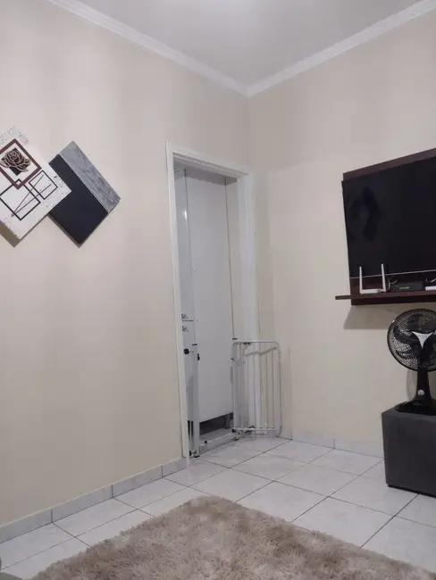 Foto 6 de Casa com 2 quartos à venda, 64m2 em Parque São Domingos, Pindamonhangaba - SP