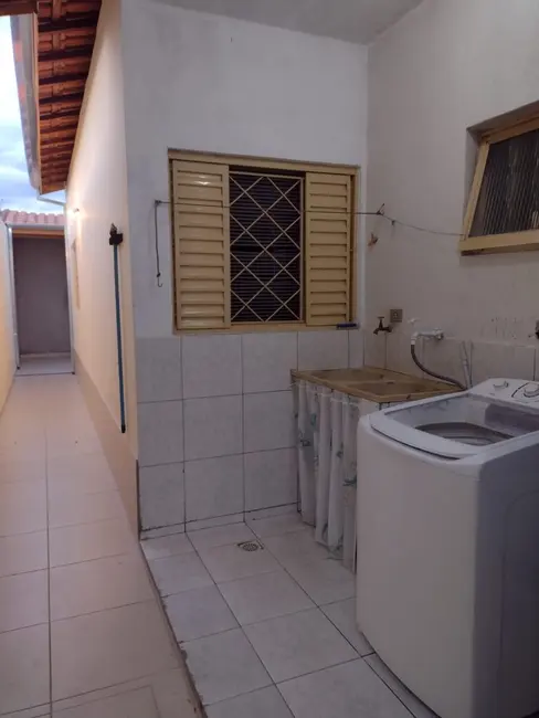 Foto 7 de Casa com 2 quartos à venda, 64m2 em Parque São Domingos, Pindamonhangaba - SP