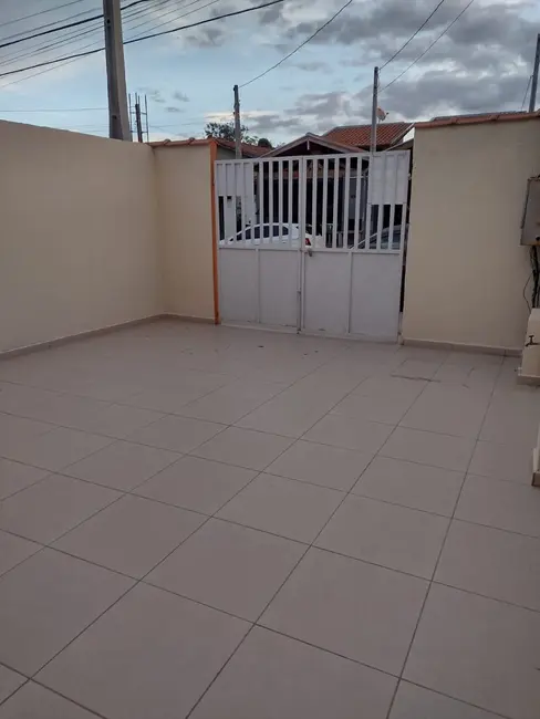 Foto 1 de Casa com 2 quartos à venda, 64m2 em Parque São Domingos, Pindamonhangaba - SP