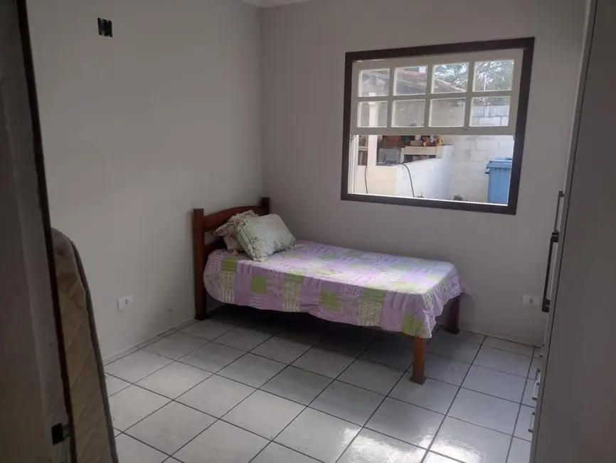 Foto 3 de Casa com 2 quartos à venda e para alugar, 150m2 em Tremembe - SP
