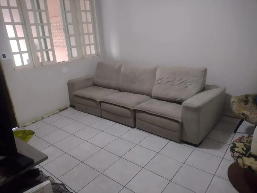 Foto 7 de Casa com 2 quartos à venda e para alugar, 150m2 em Tremembe - SP
