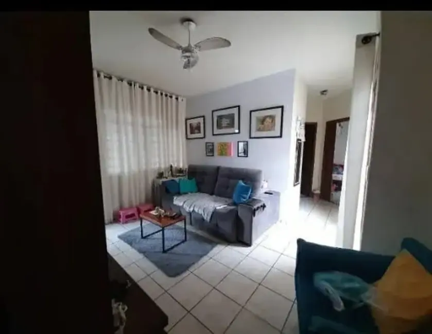 Foto 3 de Casa com 2 quartos à venda, 150m2 em Jardim Gurilândia, Taubate - SP