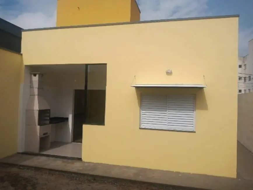 Foto 2 de Casa com 2 quartos à venda, 98m2 em Jardim Morumby, Taubate - SP
