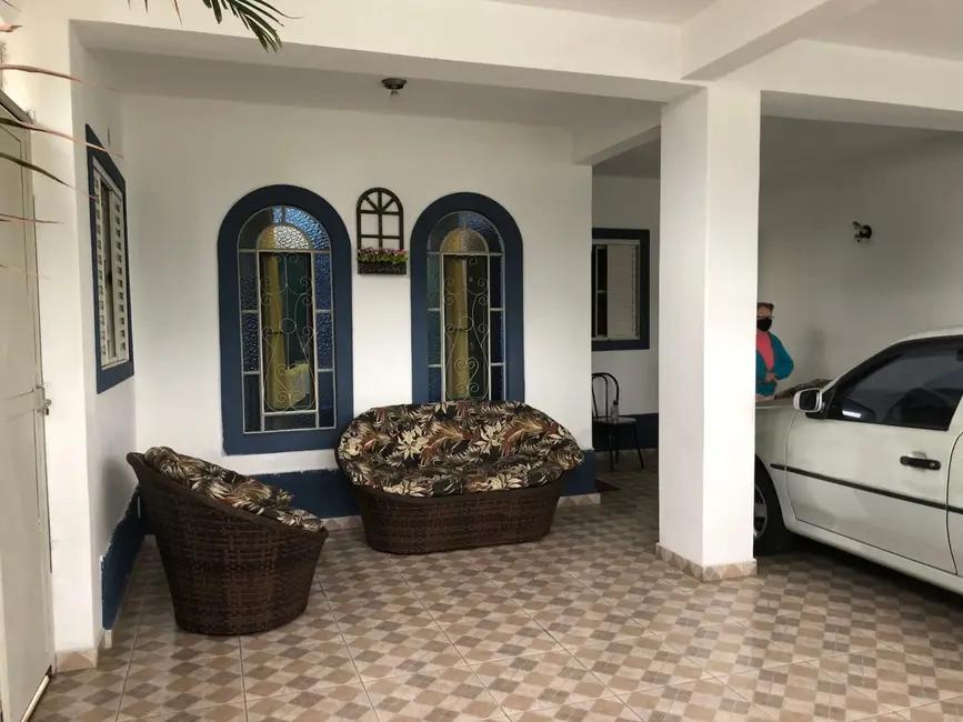 Foto 2 de Casa com 3 quartos à venda, 154m2 em Loteamento Eduardo da Silva Neto, Pindamonhangaba - SP