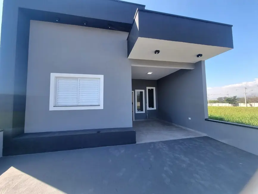 Foto 2 de Casa de Condomínio com 3 quartos à venda, 120m2 em Pindamonhangaba - SP