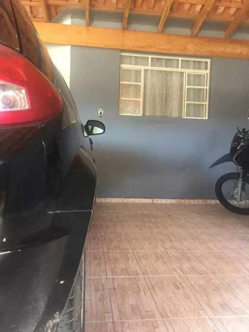 Foto 1 de Casa com 2 quartos à venda, 125m2 em Residencial e Comercial Cidade Jardim, Pindamonhangaba - SP