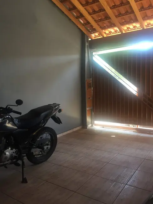 Foto 2 de Casa com 2 quartos à venda, 125m2 em Residencial e Comercial Cidade Jardim, Pindamonhangaba - SP