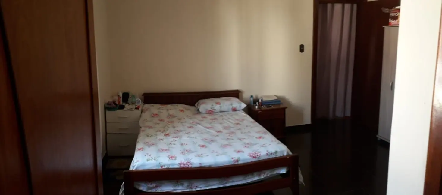 Foto 9 de Sobrado com 4 quartos à venda, 295m2 em Portal das Colinas, Guaratingueta - SP