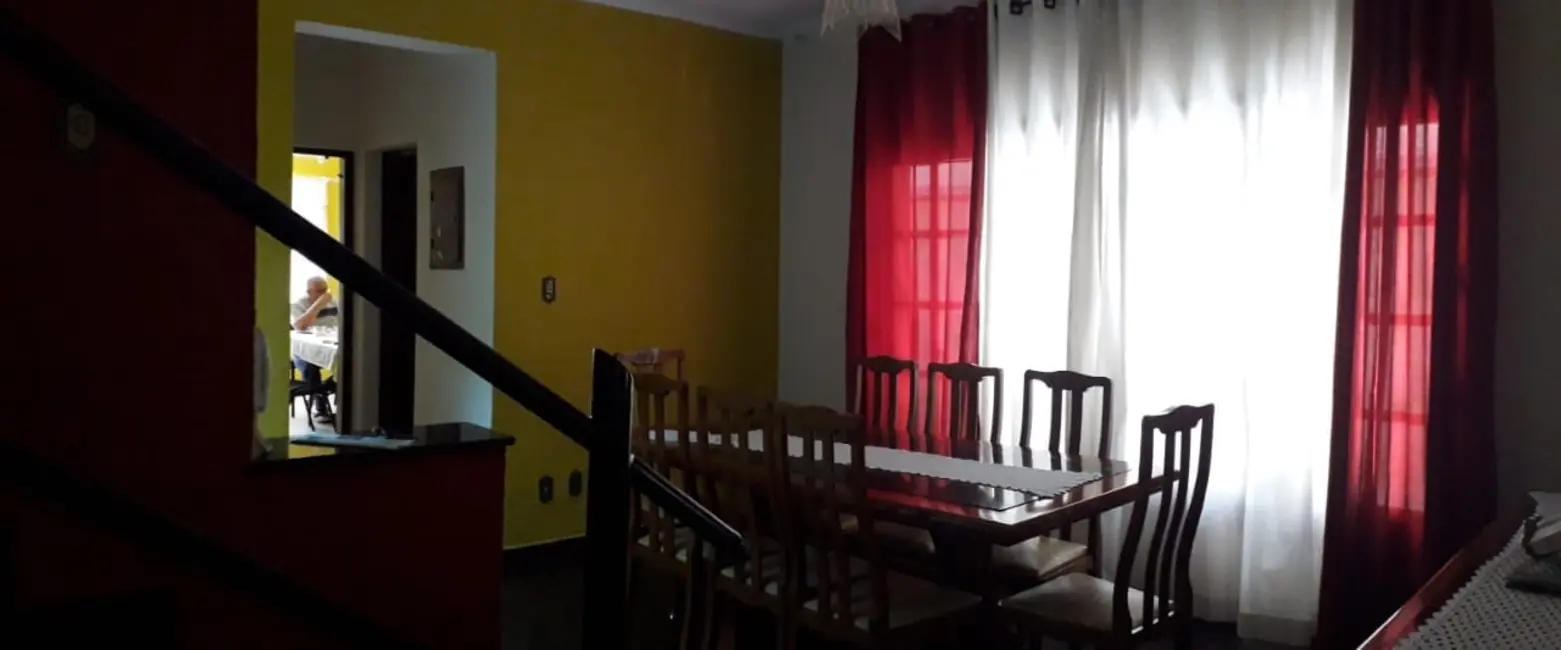 Foto 2 de Sobrado com 4 quartos à venda, 295m2 em Portal das Colinas, Guaratingueta - SP