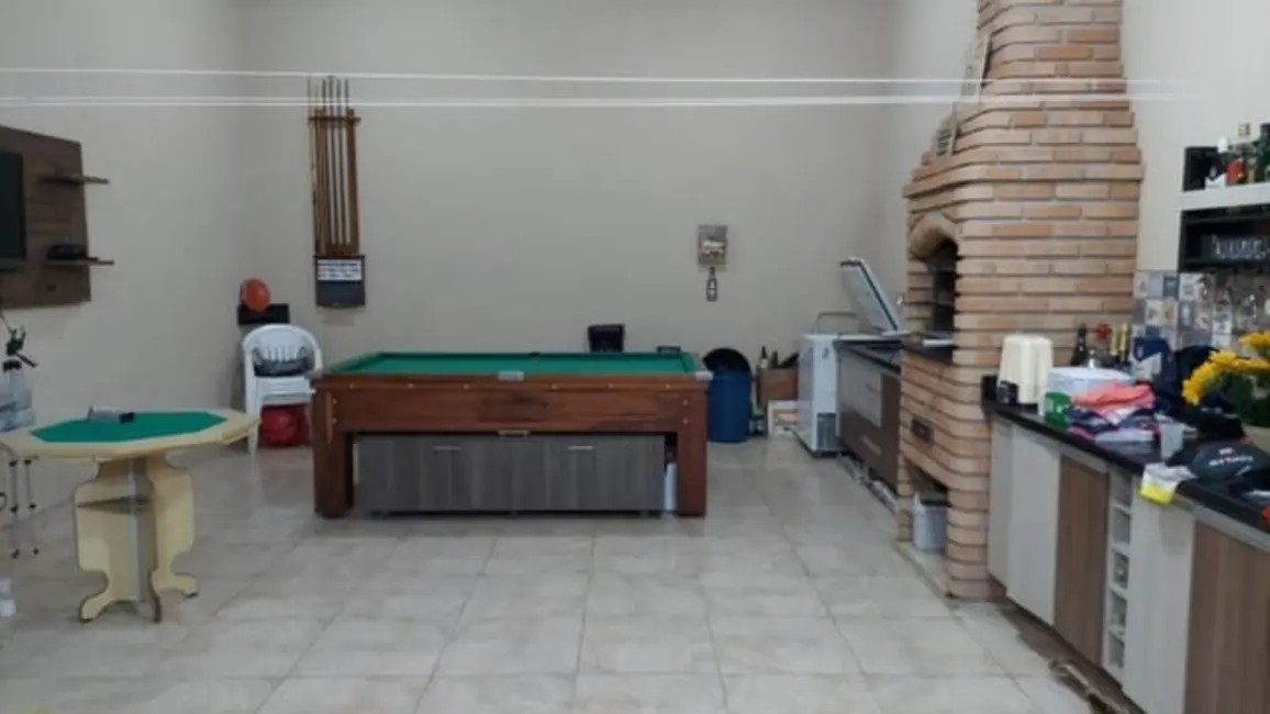 Casa com 2 quartos à venda, 164m2 em Pindamonhangaba - SP - imagem 8 Foto 8 de Casa com 2 quartos à venda, 164m2 em Pindamonhangaba - SP