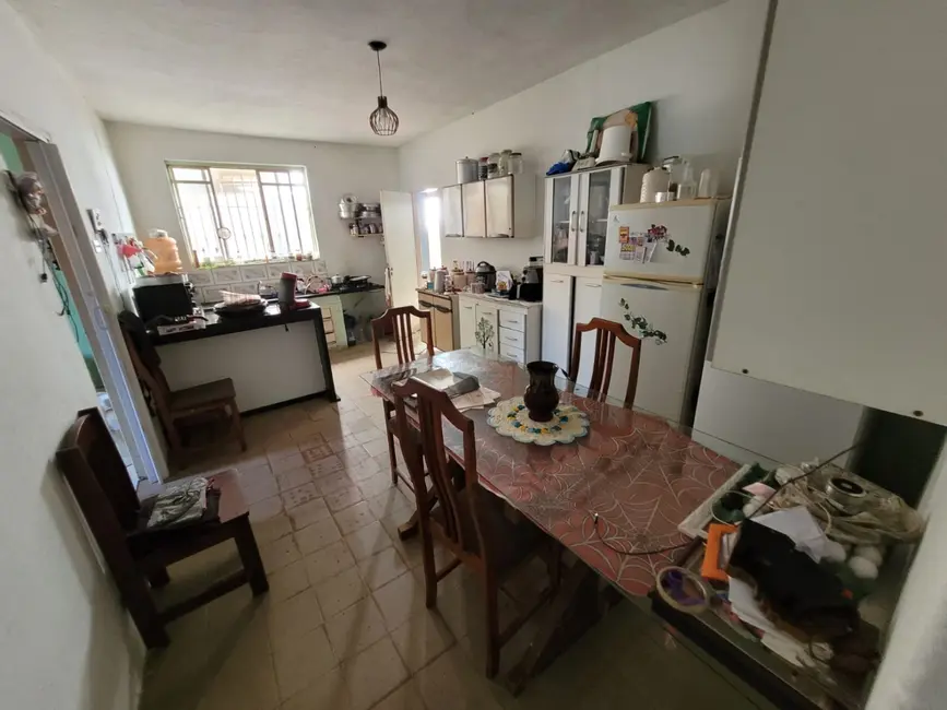 Foto 4 de Casa com 3 quartos à venda, 150m2 em Conjunto Residencial Araretama, Pindamonhangaba - SP