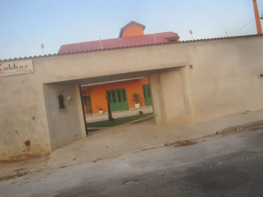 Sobrado com 4 quartos à venda, 275m2 em Jardim Residencial Doutor Lessa, Pindamonhangaba - SP - imagem 4 Foto 4 de Sobrado com 4 quartos à venda, 275m2 em Jardim Residencial Doutor Lessa, Pindamonhangaba - SP