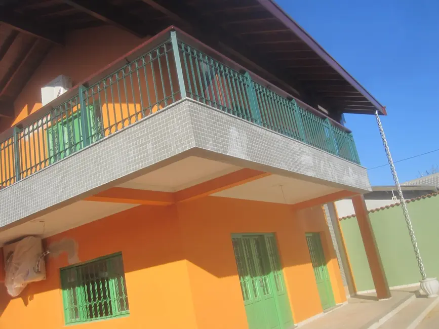 Foto 3 de Sobrado com 4 quartos à venda, 275m2 em Jardim Residencial Doutor Lessa, Pindamonhangaba - SP