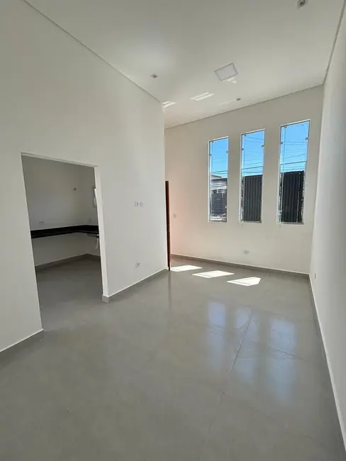 Foto 2 de Casa com 3 quartos à venda, 150m2 em Residencial Estoril, Taubate - SP