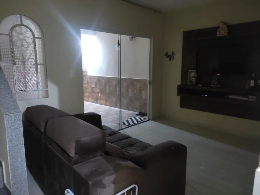 Foto 6 de Sobrado com 5 quartos à venda, 65m2 em Pedregulho, Guaratingueta - SP