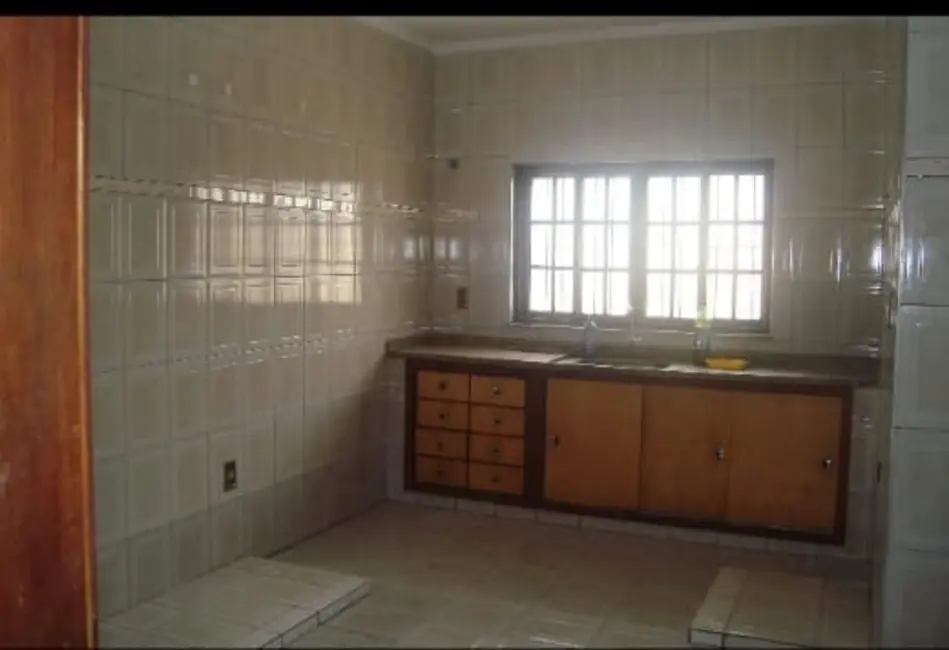 Foto 2 de Casa com 3 quartos à venda em Jardim Cristina, Pindamonhangaba - SP