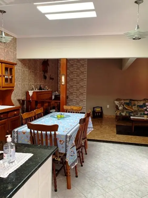 Foto 1 de Casa com 3 quartos à venda, 164m2 em Residencial e Comercial Cidade Morumbi, Pindamonhangaba - SP