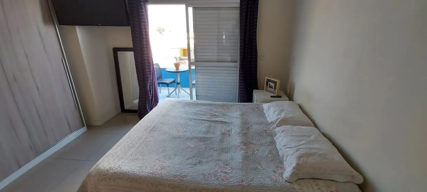 Foto 2 de Casa de Condomínio com 3 quartos à venda em Piracangaguá, Taubate - SP