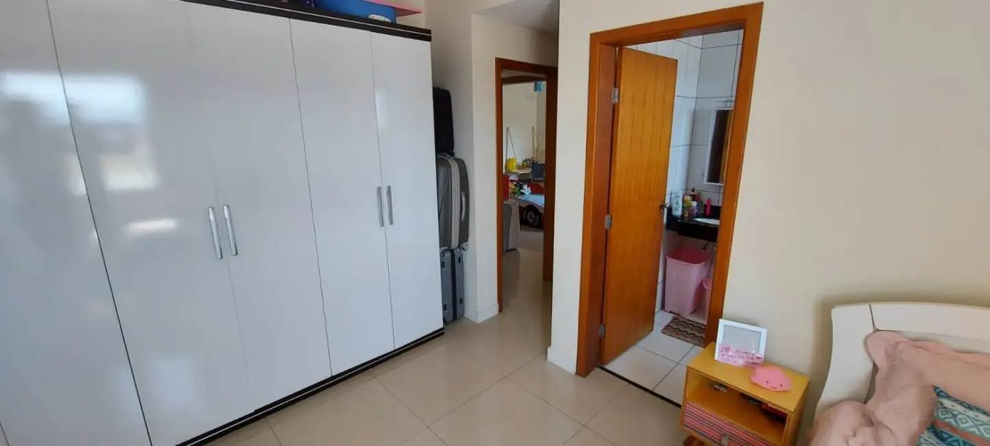 Foto 4 de Casa de Condomínio com 3 quartos à venda em Piracangaguá, Taubate - SP