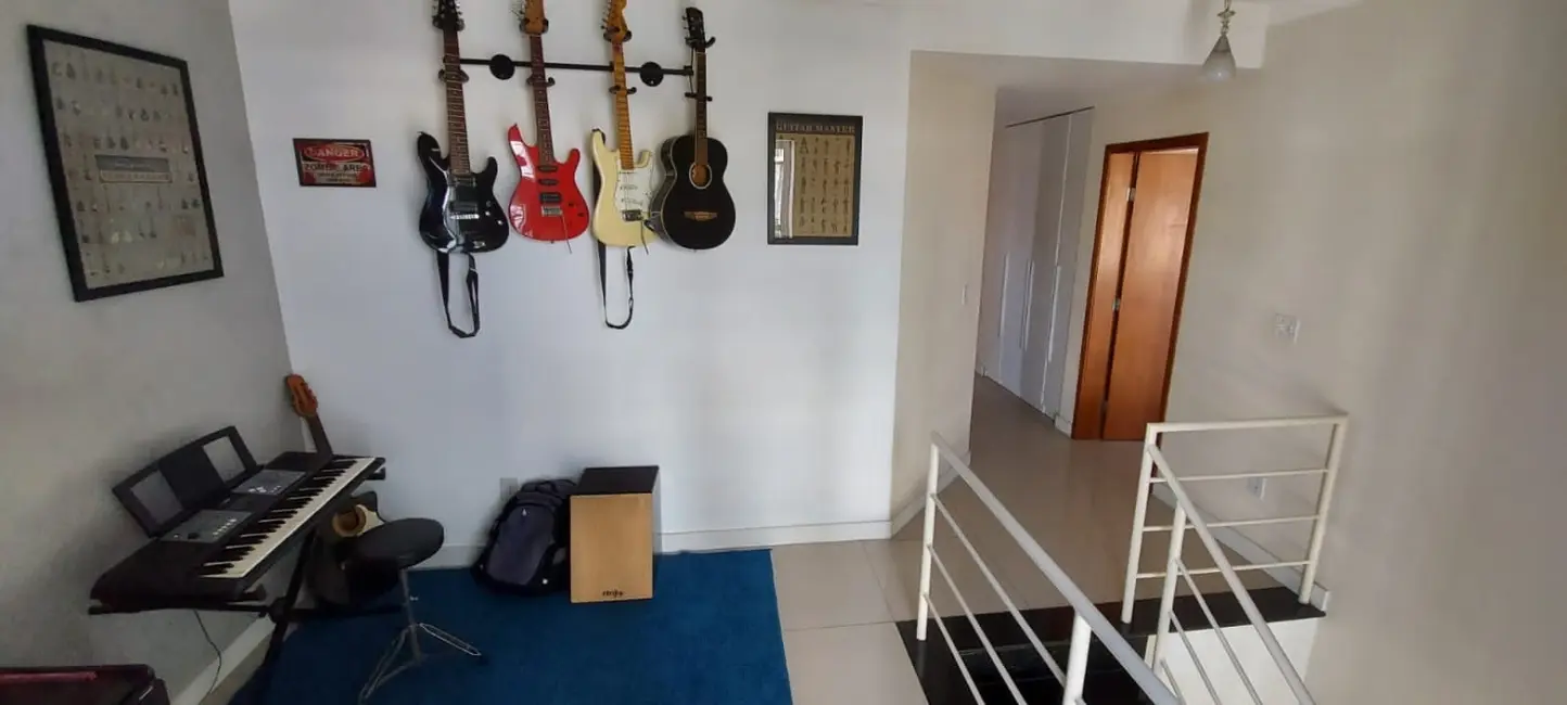 Foto 7 de Casa de Condomínio com 3 quartos à venda em Piracangaguá, Taubate - SP