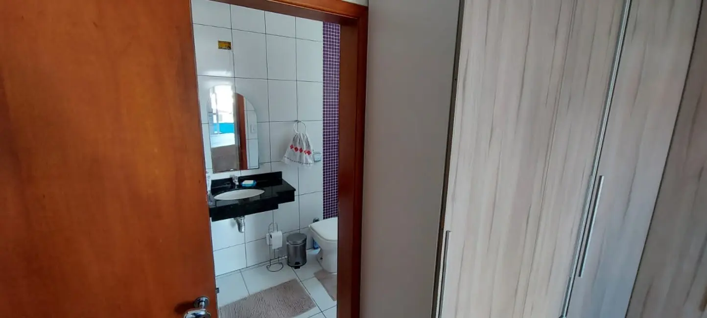 Foto 1 de Casa de Condomínio com 3 quartos à venda em Piracangaguá, Taubate - SP