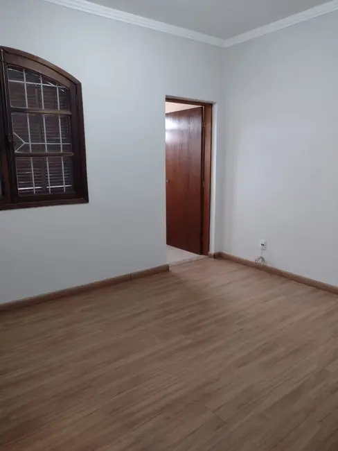 Foto 8 de Casa com 3 quartos à venda, 290m2 em Jardim Residencial Doutor Lessa, Pindamonhangaba - SP