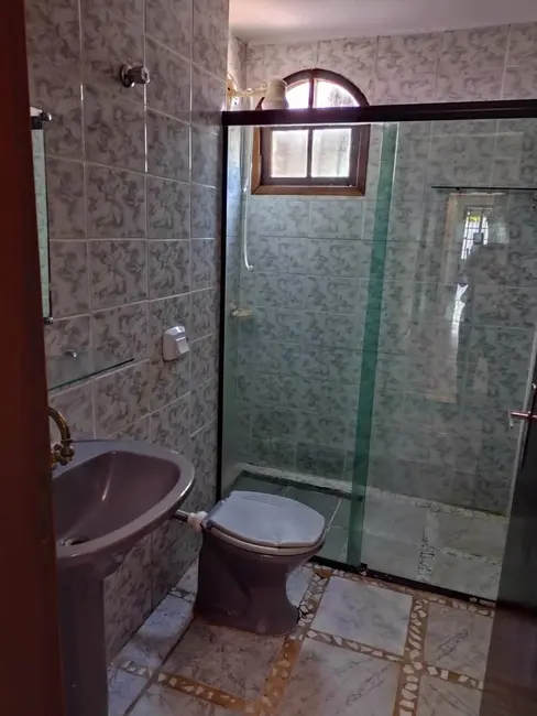 Casa com 3 quartos à venda, 290m2 em Jardim Residencial Doutor Lessa, Pindamonhangaba - SP - imagem 5 Foto 5 de Casa com 3 quartos à venda, 290m2 em Jardim Residencial Doutor Lessa, Pindamonhangaba - SP