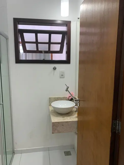 Foto 9 de Casa com 2 quartos à venda, 138m2 em Pindamonhangaba - SP