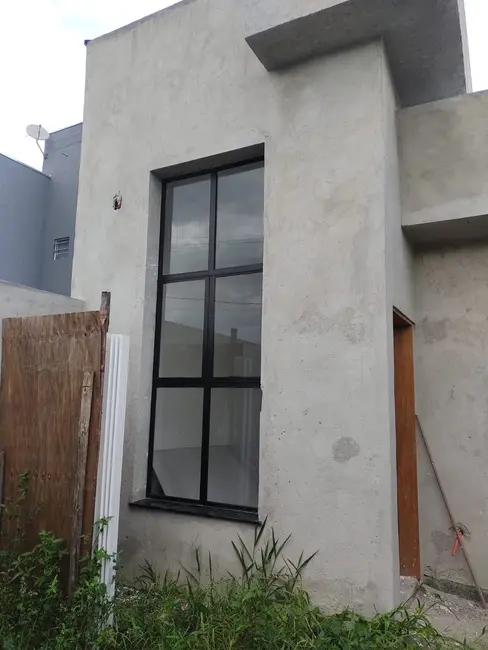 Foto 2 de Casa com 3 quartos à venda, 96m2 em Vila Areao, Taubate - SP