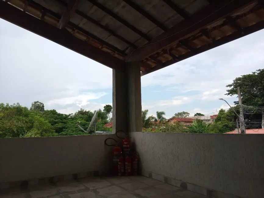 Foto 3 de Sobrado com 3 quartos à venda, 250m2 em Vila Santa Isabel, Taubate - SP