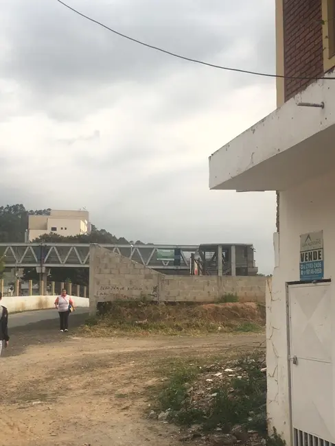 Casa com 2 quartos à venda, 250m2 em Aparecida - SP - imagem 4 Foto 4 de Casa com 2 quartos à venda, 250m2 em Aparecida - SP