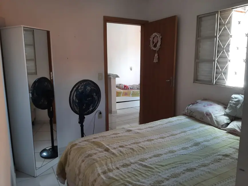Foto 3 de Casa com 2 quartos à venda, 117m2 em Residencial Nova Esperança, Pindamonhangaba - SP