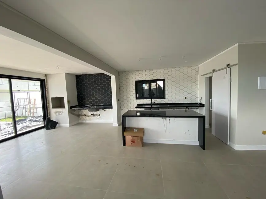 Foto 6 de Casa de Condomínio à venda, 262m2 em Chácaras Cataguá, Taubate - SP