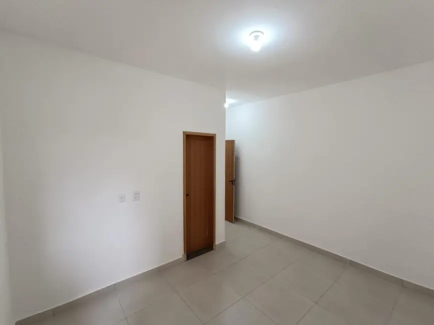 Foto 9 de Casa com 2 quartos à venda, 67m2 em Taubate - SP
