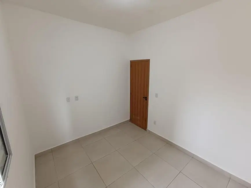 Foto 4 de Casa com 2 quartos à venda, 67m2 em Taubate - SP