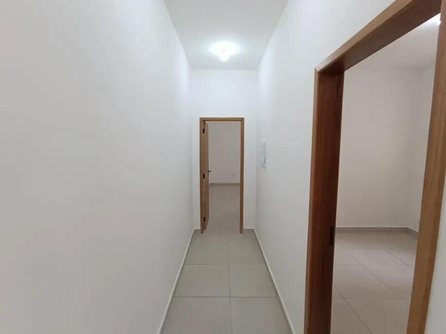 Foto 6 de Casa com 2 quartos à venda, 67m2 em Taubate - SP