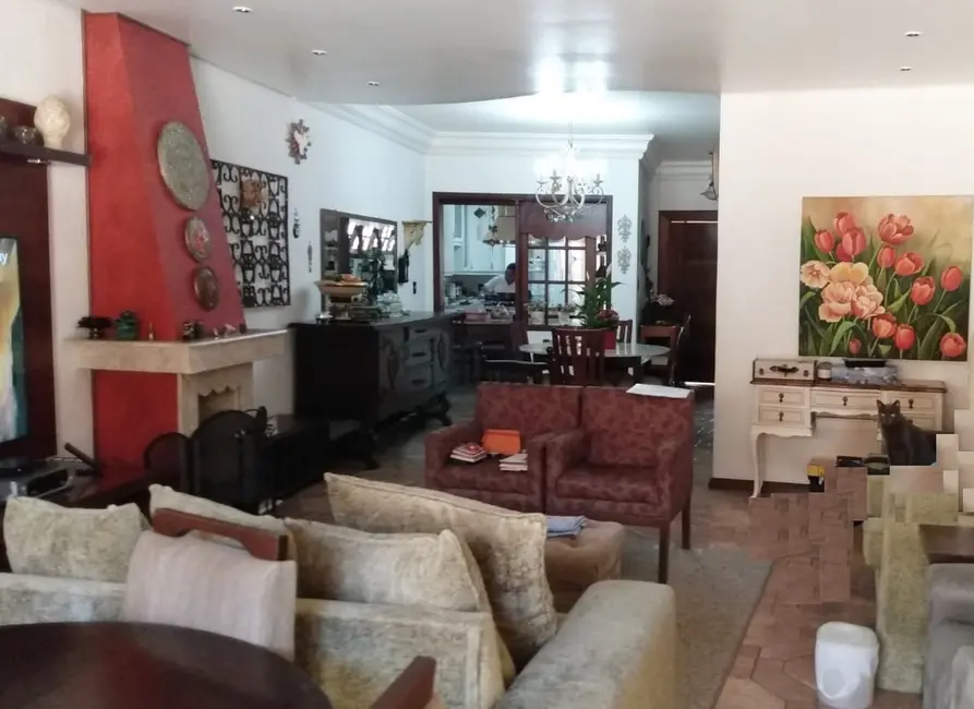 Casa com 4 quartos à venda, 300m2 em Jardim Independência, Taubate - SP - imagem 6 Foto 6 de Casa com 4 quartos à venda, 300m2 em Jardim Independência, Taubate - SP