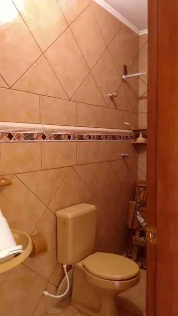 Foto 9 de Casa com 4 quartos à venda, 300m2 em Jardim Independência, Taubate - SP