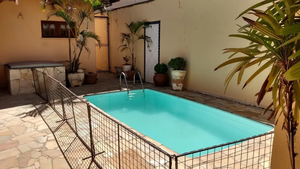 Foto 7 de Casa com 4 quartos à venda, 300m2 em Jardim Independência, Taubate - SP