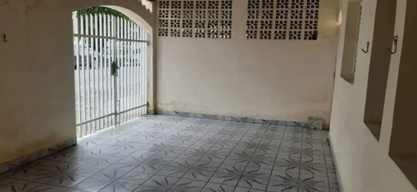 Foto 3 de Casa com 4 quartos à venda, 120m2 em Jardim das Nações, Taubate - SP