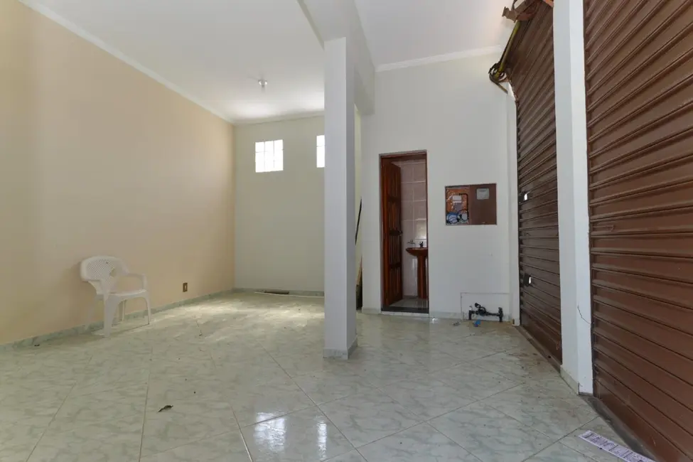 Foto 8 de Casa com 2 quartos à venda, 220m2 em Chácara São Silvestre, Taubate - SP