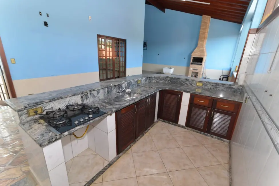 Foto 9 de Casa com 2 quartos à venda, 220m2 em Chácara São Silvestre, Taubate - SP