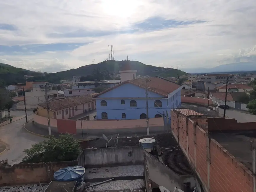 Sobrado com 3 quartos à venda, 255m2 em Aparecida - SP - imagem 2 Foto 2 de Sobrado com 3 quartos à venda, 255m2 em Aparecida - SP