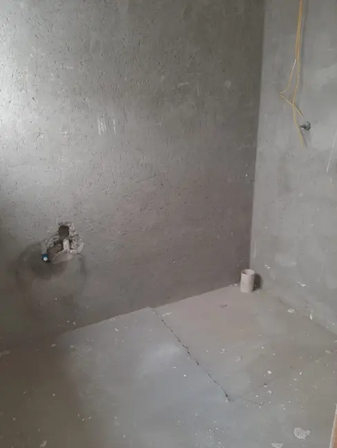 Sobrado com 3 quartos à venda, 255m2 em Aparecida - SP - imagem 6 Foto 6 de Sobrado com 3 quartos à venda, 255m2 em Aparecida - SP