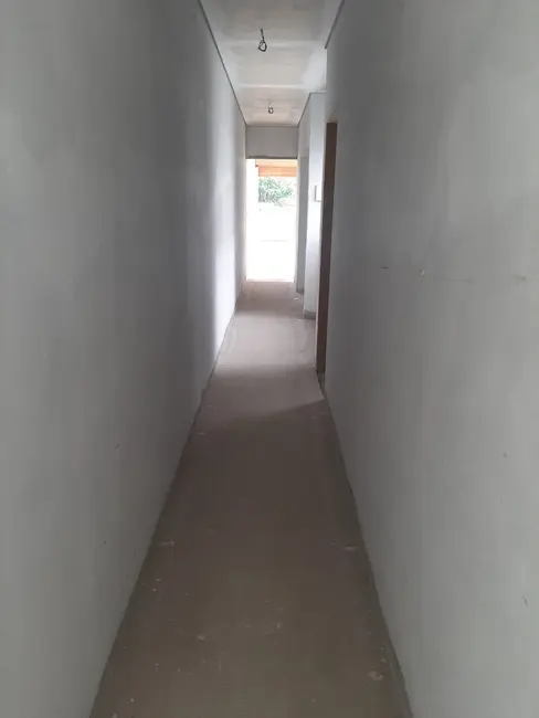 Sobrado com 3 quartos à venda, 255m2 em Aparecida - SP - imagem 4 Foto 4 de Sobrado com 3 quartos à venda, 255m2 em Aparecida - SP