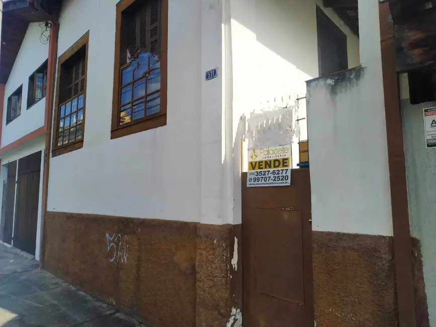 Foto 1 de Casa com 2 quartos à venda, 420m2 em Centro, Pindamonhangaba - SP